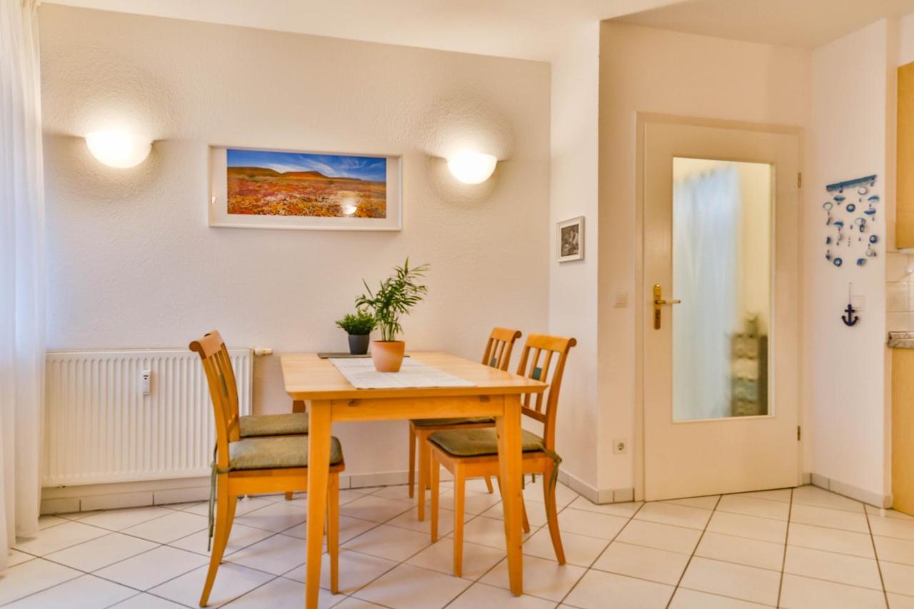 Apartment Ostseerose Ein Strandkorb Ist Im Sommer Inclusive 젤핀 외부 사진